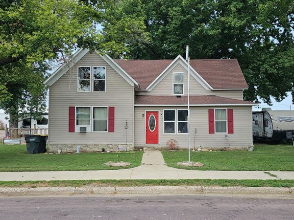 107 2nd Avenue E, Lamberton, MN 56152