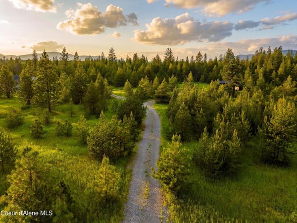 78 WYATT LN , Spirit Lake, ID 83869