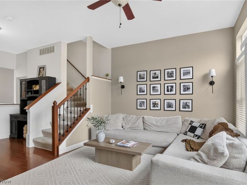 2 Grandview Drive, Rocky River, OH 44116 Photo 2