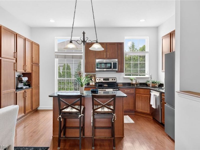 2 Grandview Drive, Rocky River, OH 44116 Photo 8