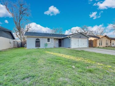 4916 Eastover Avenue, Fort Worth, TX 76119