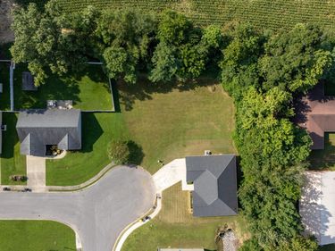 1826 S Doran Road, Murray, KY 42071