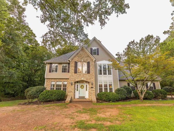 1415 Woodland Dr, Camden, AR 71701