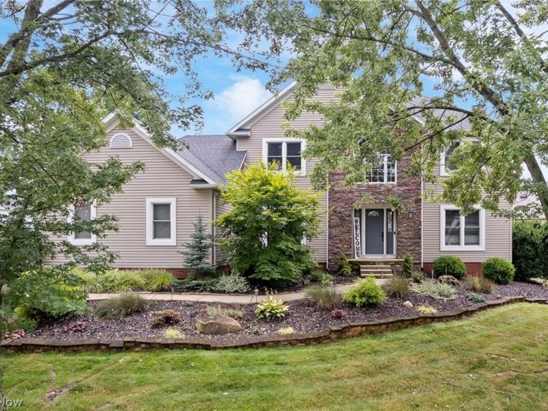 1220 Ashwood Road, Green, OH 44312 Photo 3