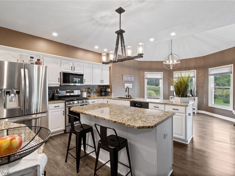 1220 Ashwood Road, Green, OH 44312 Photo 8