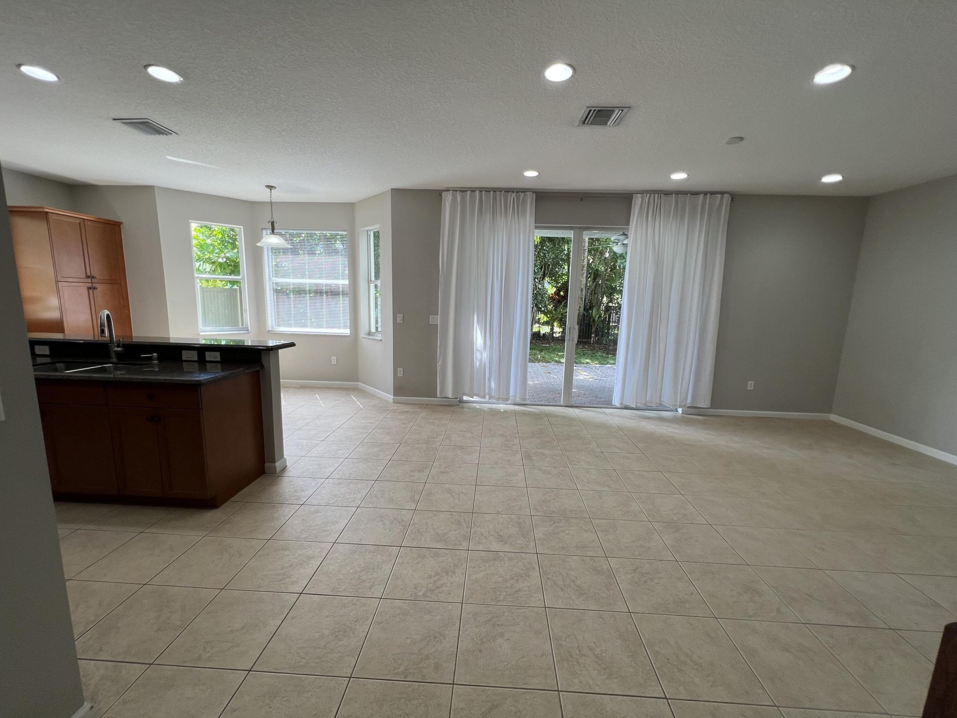 9070 Dupont Place, Wellington, FL 33414 Photo