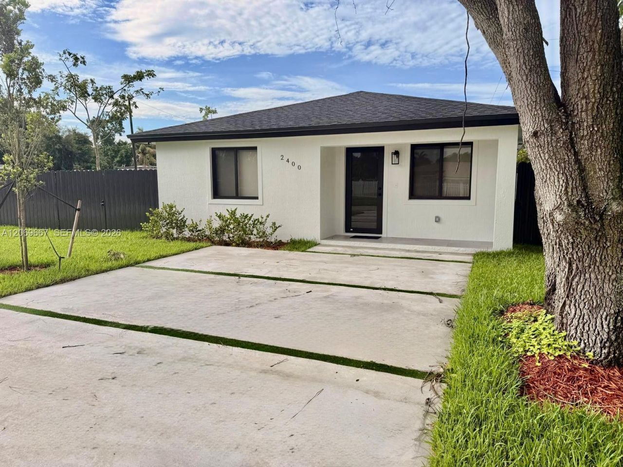 2420 NW 154th St , Unit ., Miami Gardens, FL 33054 Photo