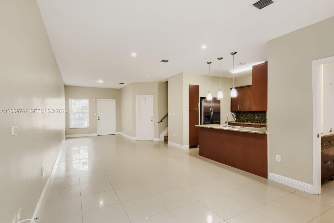 7663 N Southwood, Davie, FL 33328 Photo