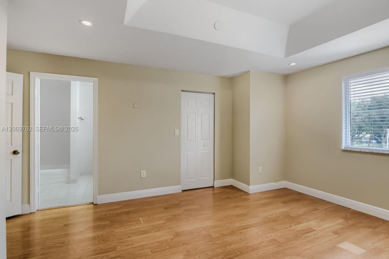7663 N Southwood, Davie, FL 33328 Photo