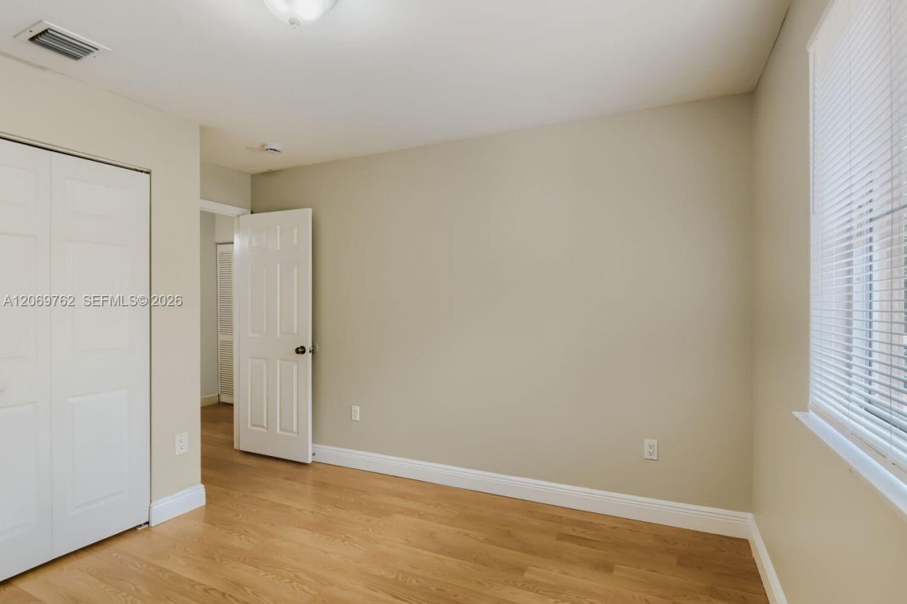 7663 N Southwood, Davie, FL 33328 Photo