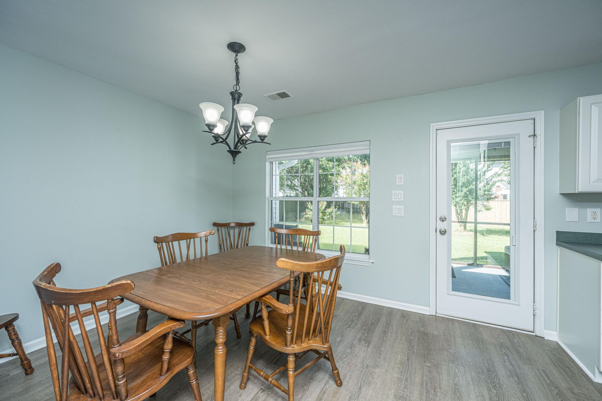 110 Rockdale Lane Photo 11