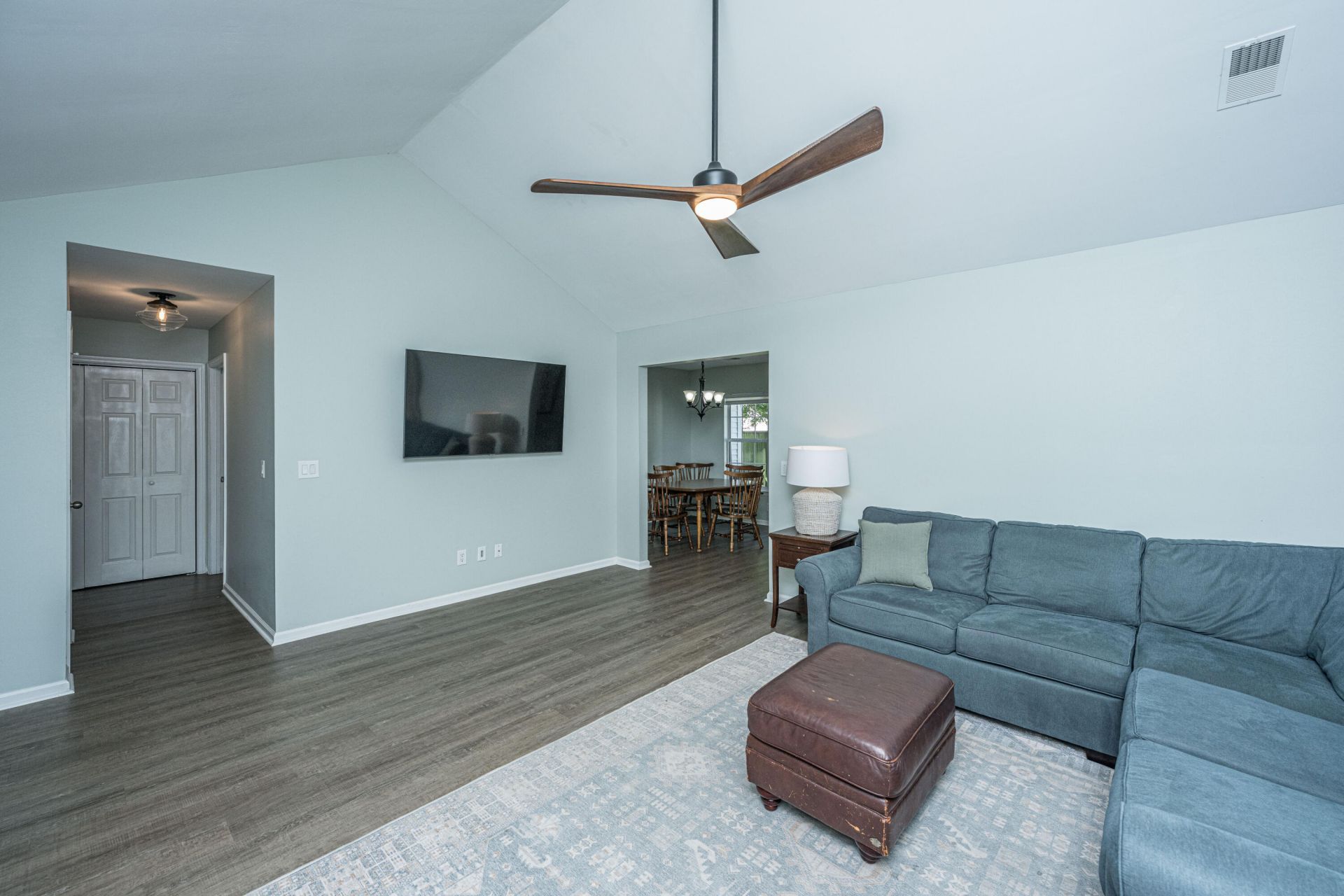 110 Rockdale Lane Photo 7
