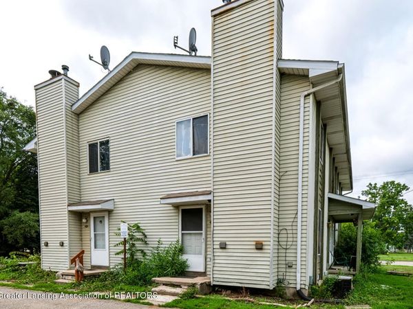5716 Hughes Road, Lansing, MI 48911