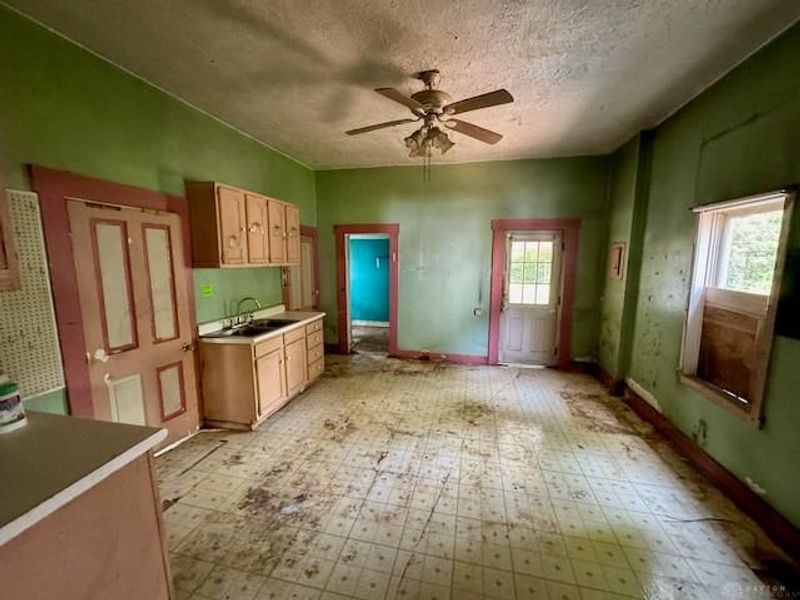 1561 Mound Street, Springfield, OH 45505 Photo 6