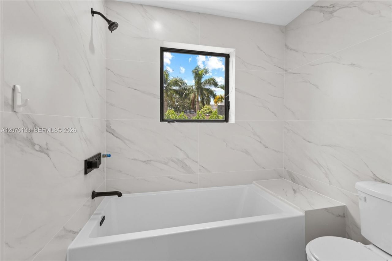 200 N 52nd Ave , Hollywood, FL 33021 Photo