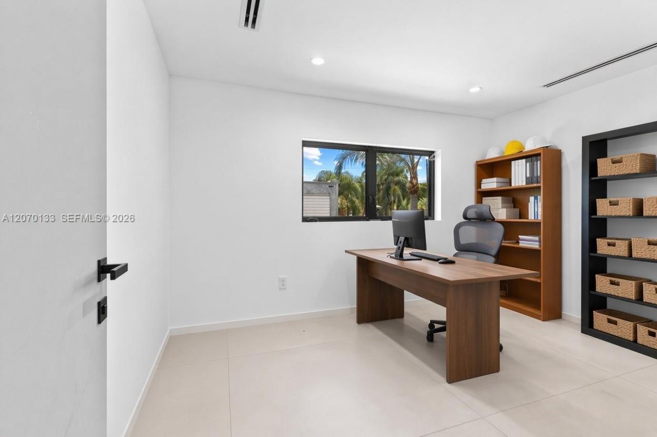 200 N 52nd Ave , Hollywood, FL 33021 Photo
