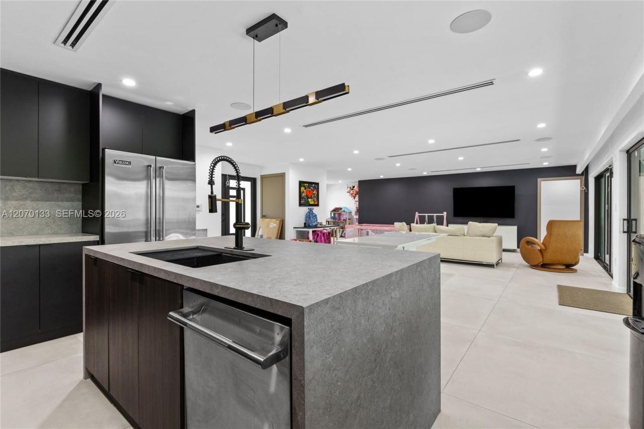 200 N 52nd Ave , Hollywood, FL 33021 Photo