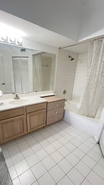 1280 S Alhambra Cir , Unit 2411, Coral Gables, FL 33146 Photo