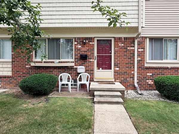 23713 Haig , Taylor, Mi 48180
