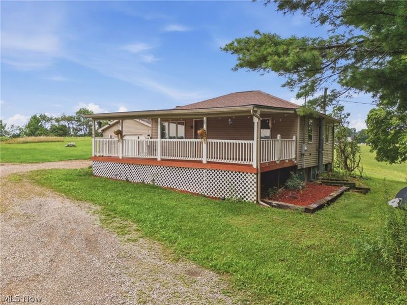 3592 Washington Street SE, Carrollton, OH 44615 Photo 3