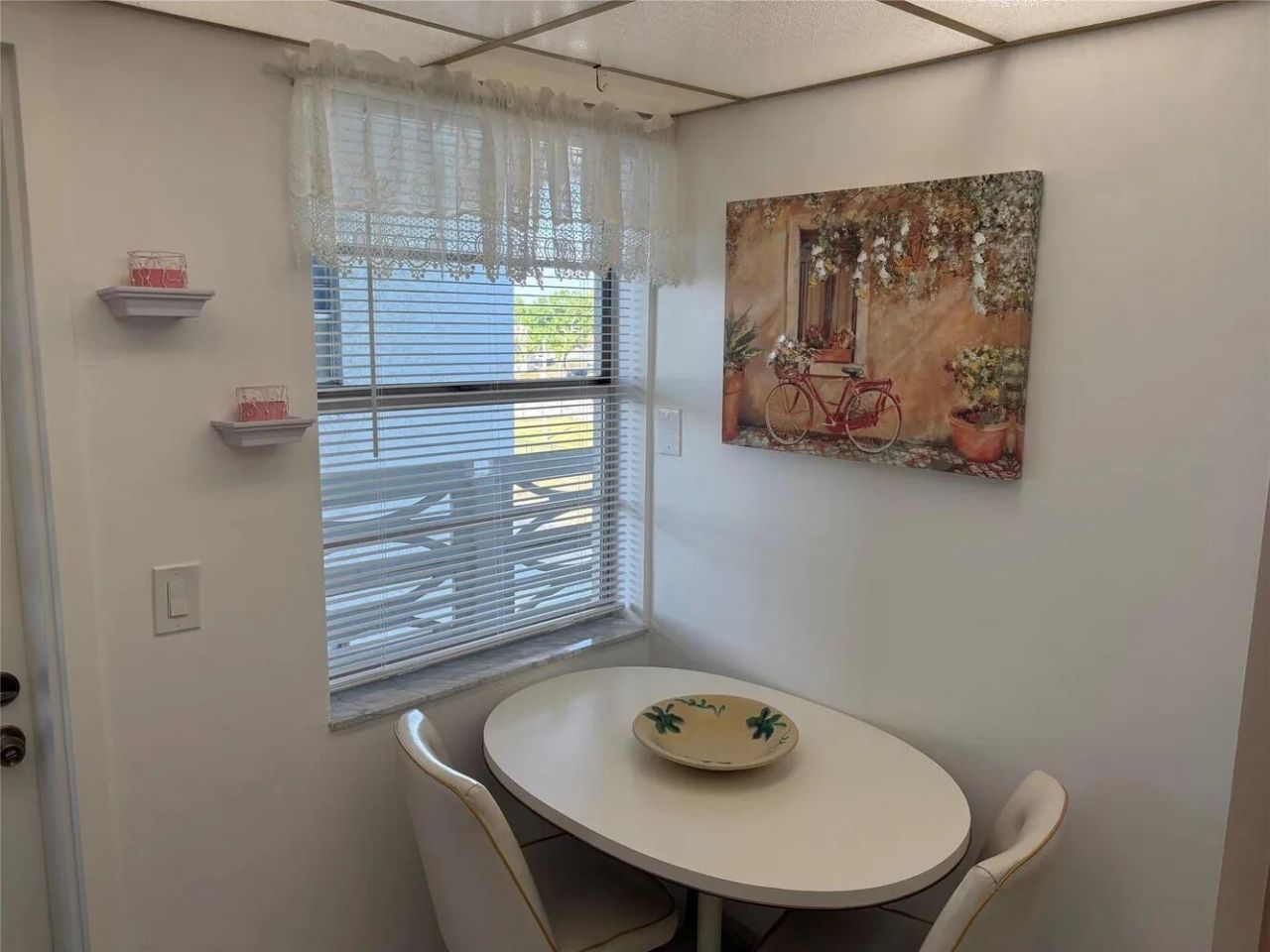 4050 NW 42nd Avenue, Unit 415, Lauderdale Lakes, FL 33319 Photo