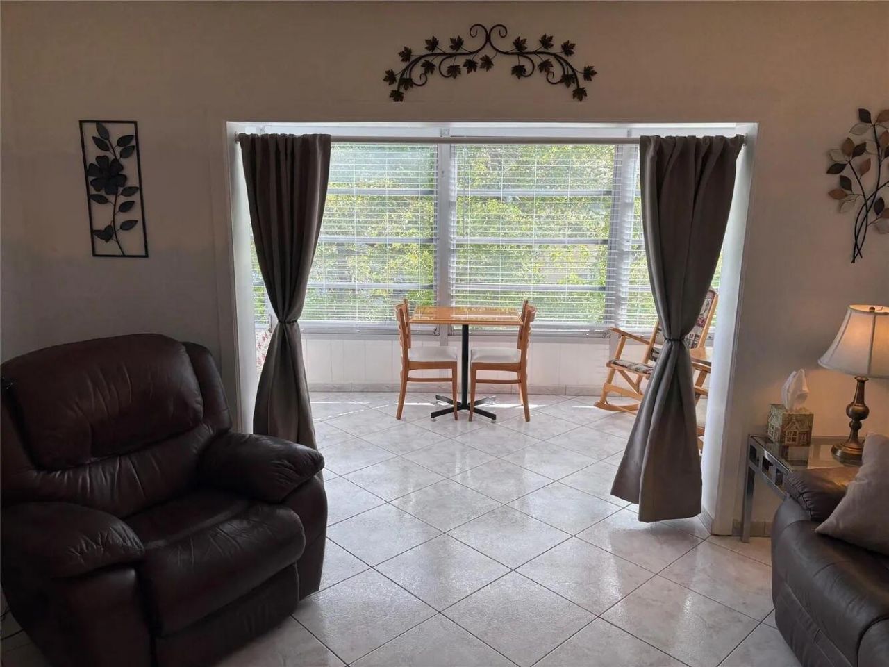 4050 NW 42nd Avenue, Unit 415, Lauderdale Lakes, FL 33319 Photo
