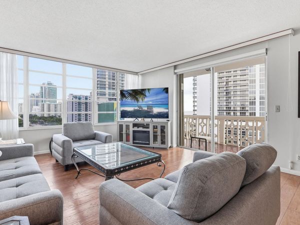 1825 S Ocean Drive, Unit PH 1, Hallandale Beach, FL 33009