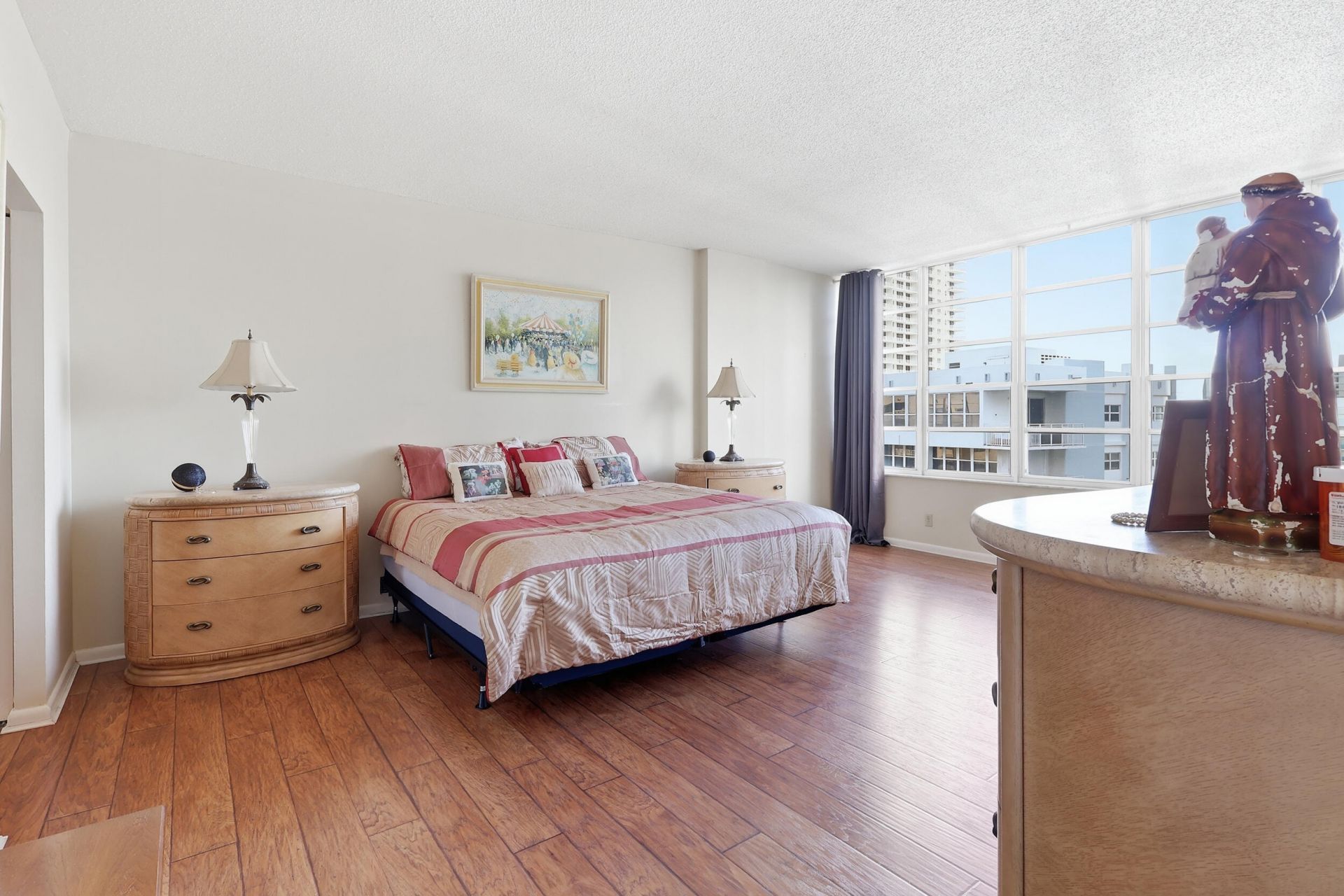 1825 S Ocean Drive, Unit PH 1, Hallandale Beach, FL 33009 Photo