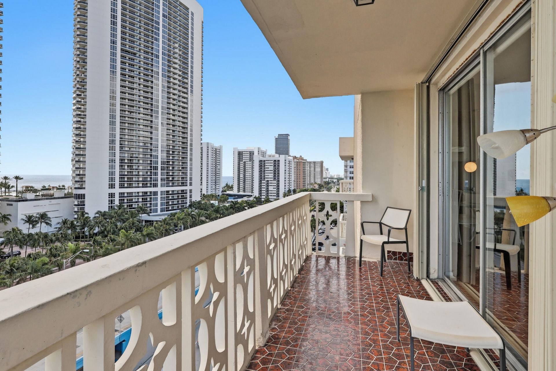 1825 S Ocean Drive, Unit PH 1, Hallandale Beach, FL 33009 Photo