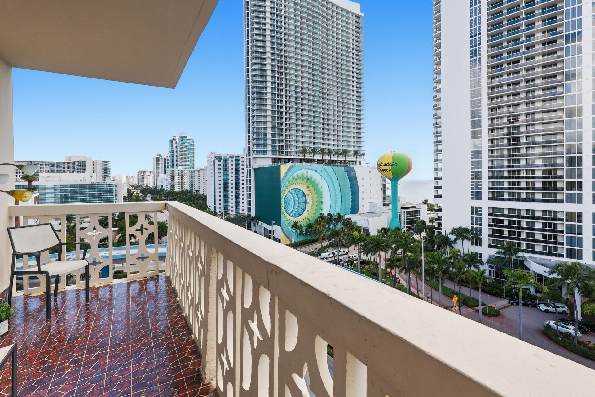 1825 S Ocean Drive, Unit PH 1, Hallandale Beach, FL 33009 Photo