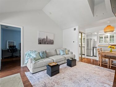 6220 Bentwood Trail, Unit 205, Dallas, TX 75252