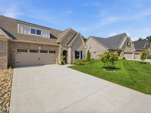 11145 Narrow Leaf Drive, Knoxville, TN 37932