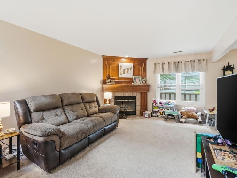 2691 Woodland Trail Drive, Columbus, OH 43231 Photo 5