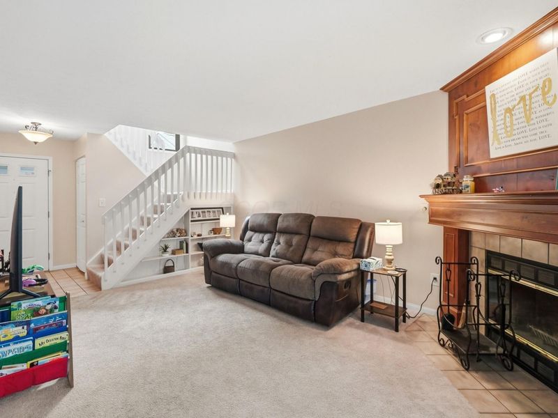 2691 Woodland Trail Drive, Columbus, OH 43231 Photo 7