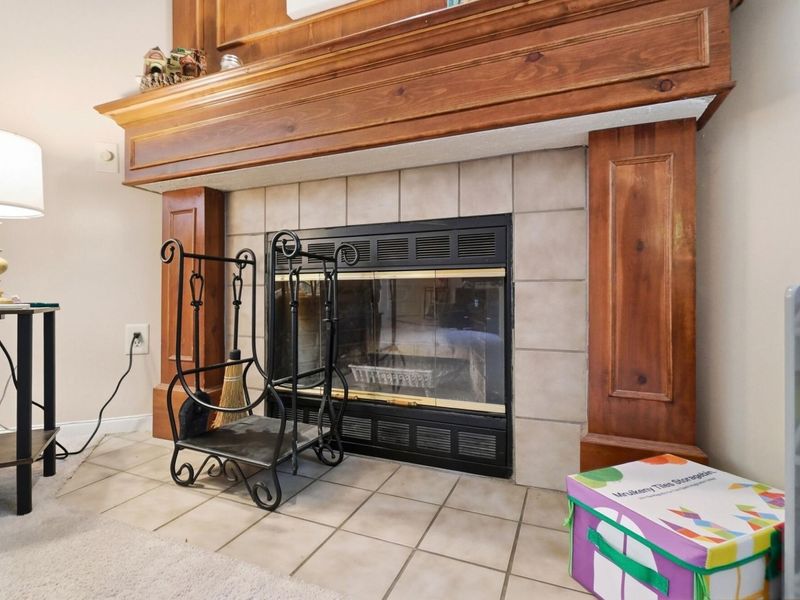 2691 Woodland Trail Drive, Columbus, OH 43231 Photo 9
