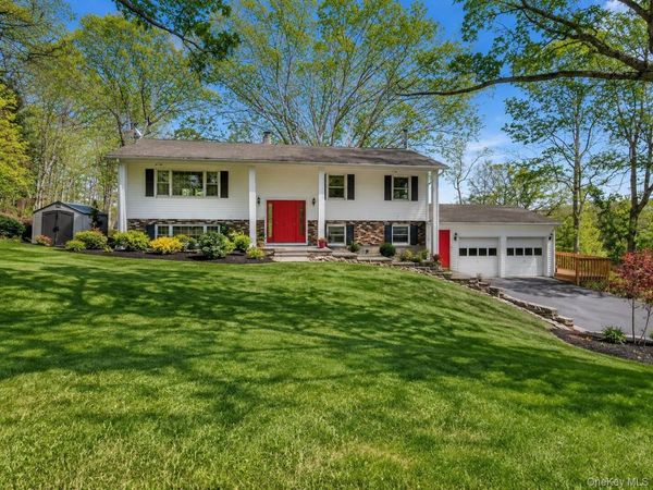 1618 Morningview Drive , Yorktown Heights, NY 10598
