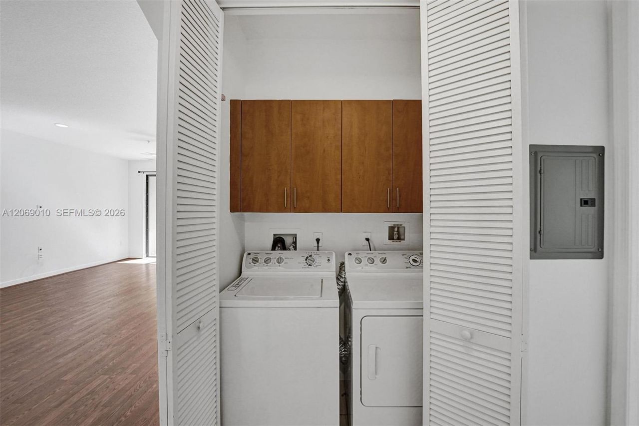 2925 NW 126th Ave, Unit 1-320, Sunrise, FL 33323 Photo