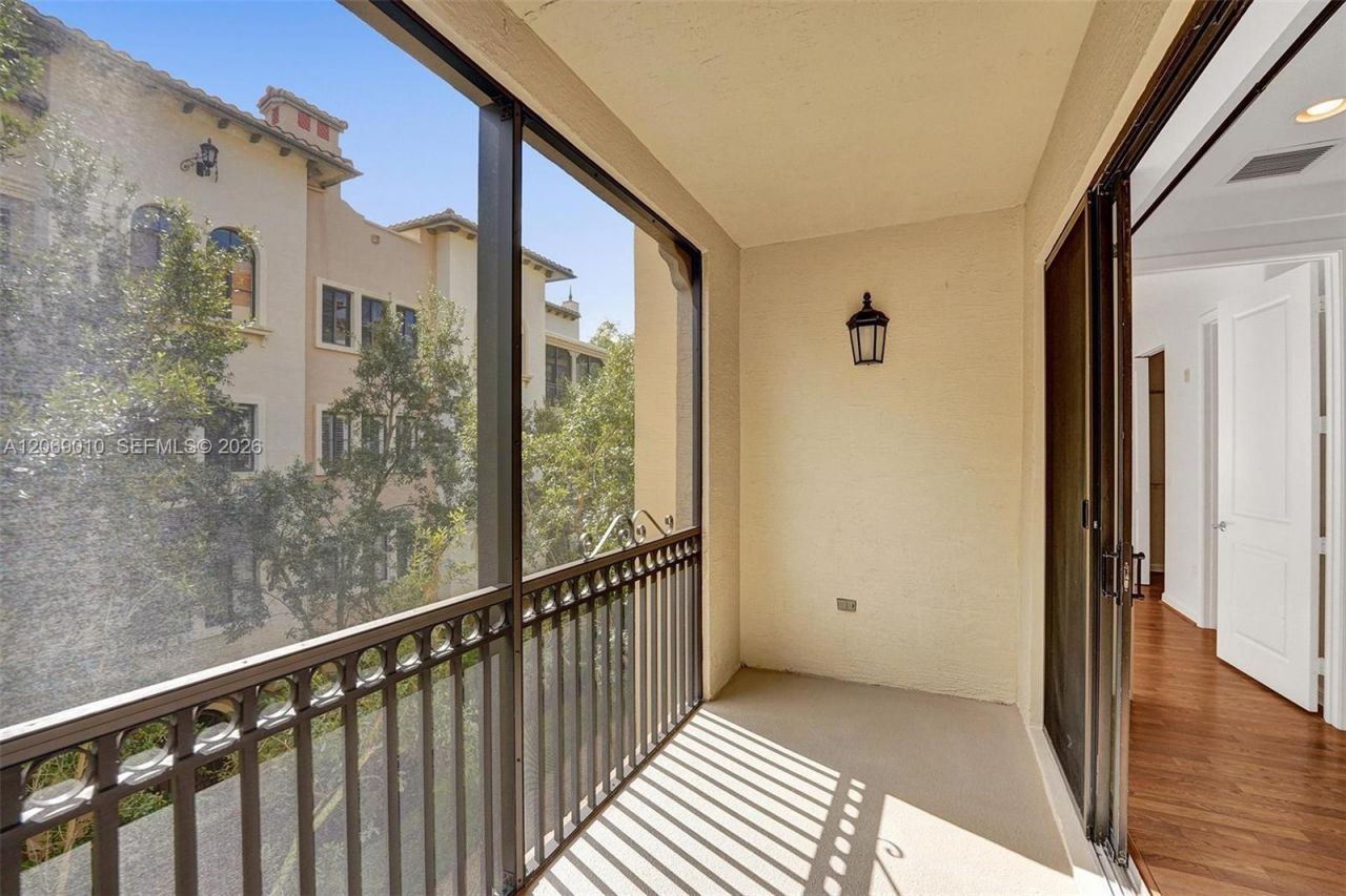2925 NW 126th Ave, Unit 1-320, Sunrise, FL 33323 Photo