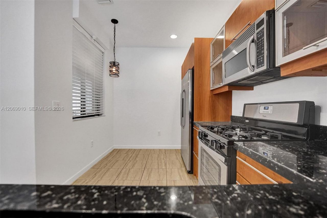 2925 NW 126th Ave, Unit 1-320, Sunrise, FL 33323 Photo
