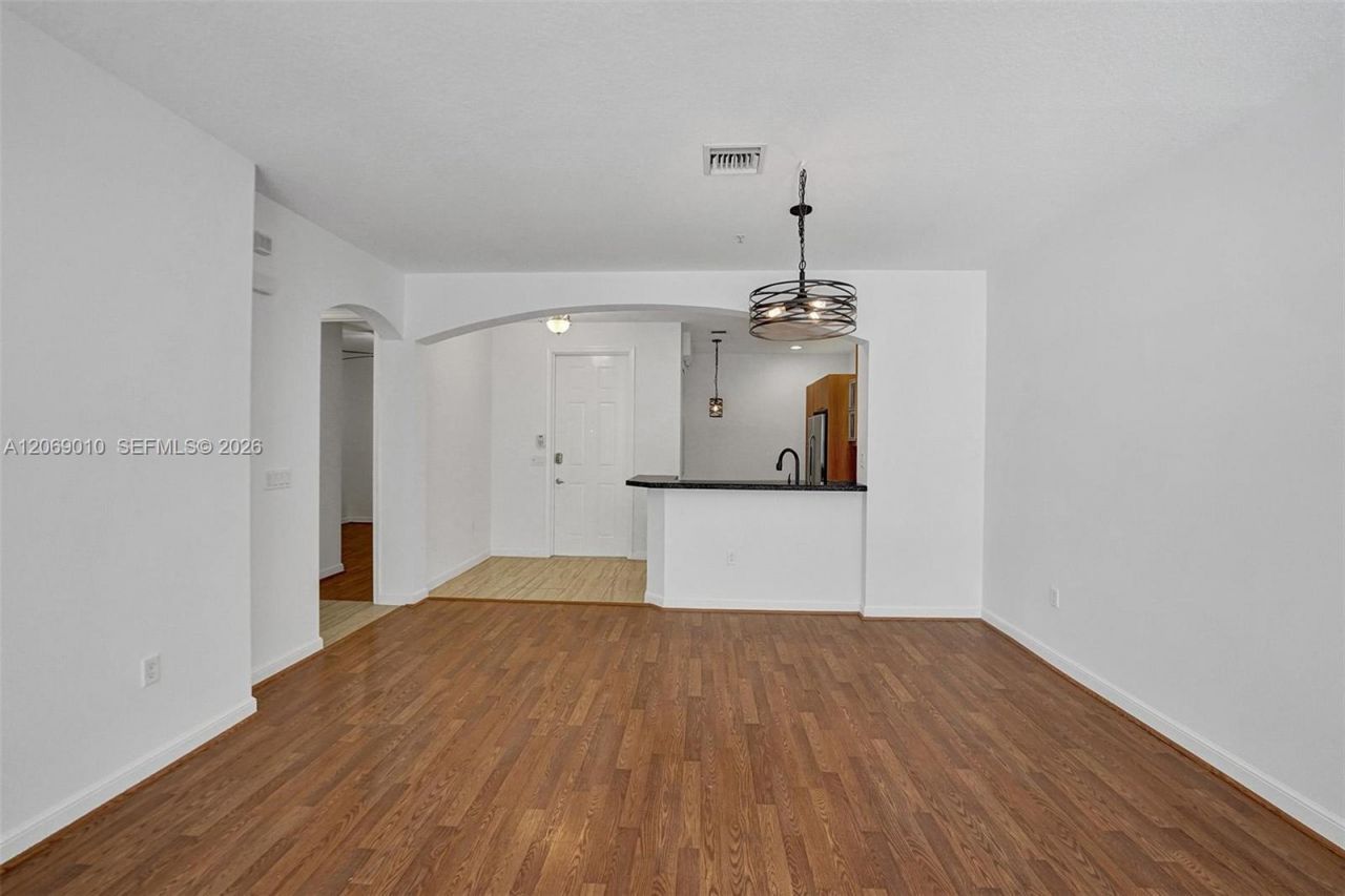 2925 NW 126th Ave, Unit 1-320, Sunrise, FL 33323 Photo