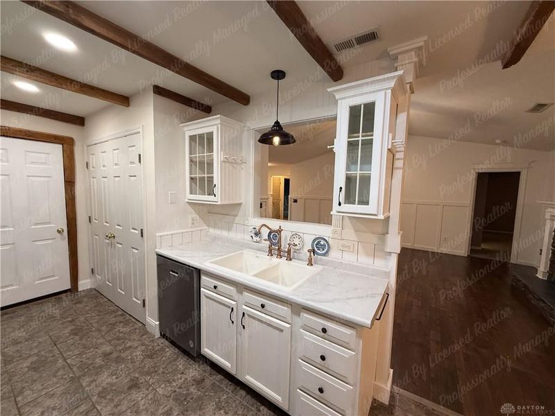 3433 Surry Ridge Way, Dayton, OH 45424 Photo 14