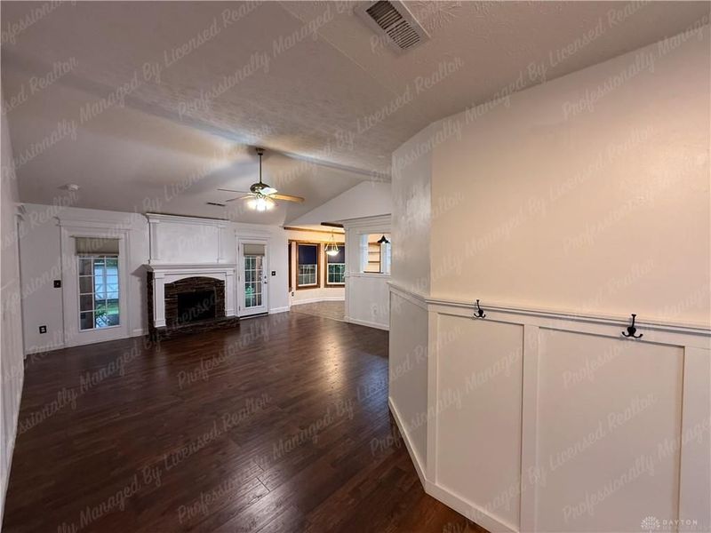 3433 Surry Ridge Way, Dayton, OH 45424 Photo 3
