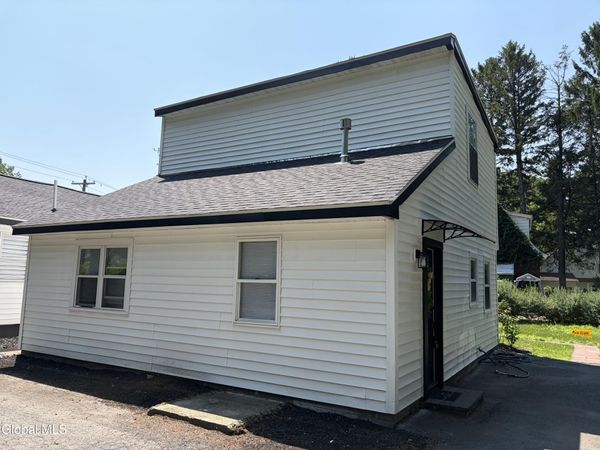 905 Balltown Road, Unit (Rear), Schenectady, NY 12309
