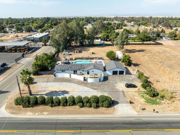 37521 Ave 12, Madera, CA 93636