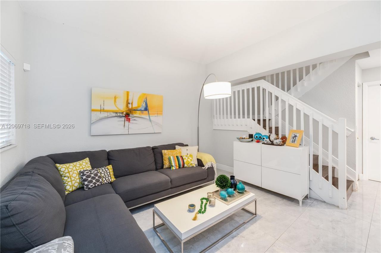 1960 NW 4th Ave , Unit 42, Miami, FL 33136 Photo