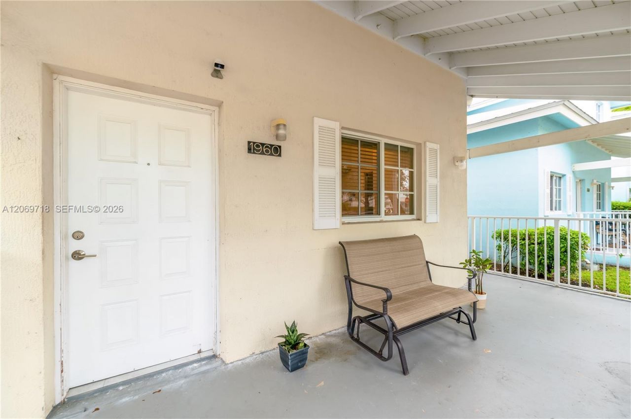 1960 NW 4th Ave , Unit 42, Miami, FL 33136 Photo