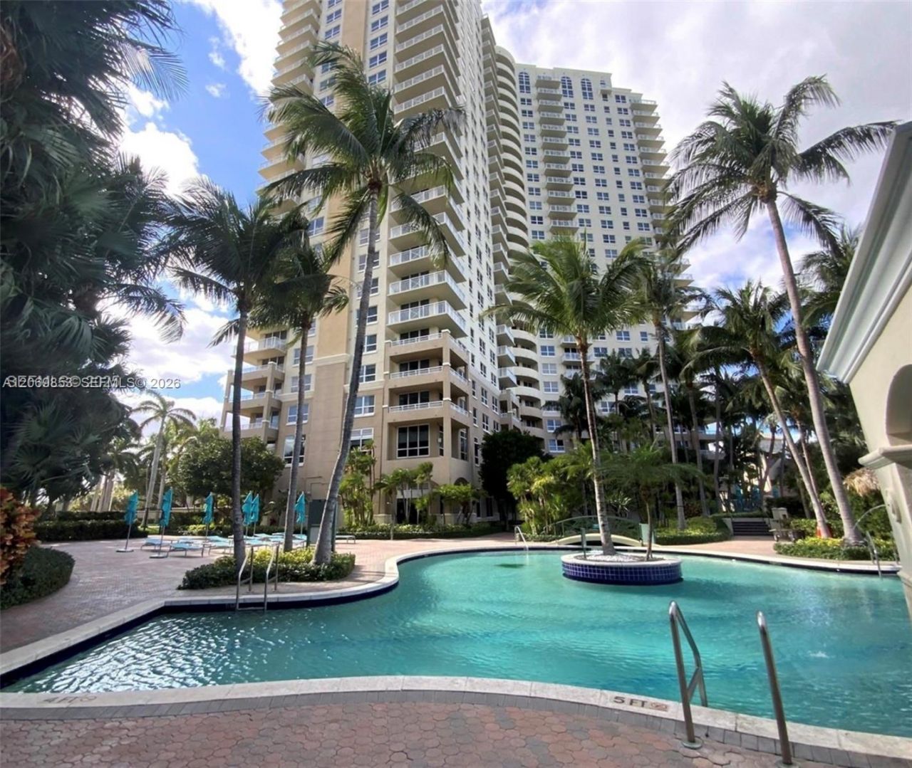 19501 W Country Club Dr , Unit 1004, Aventura, FL 33180 Photo