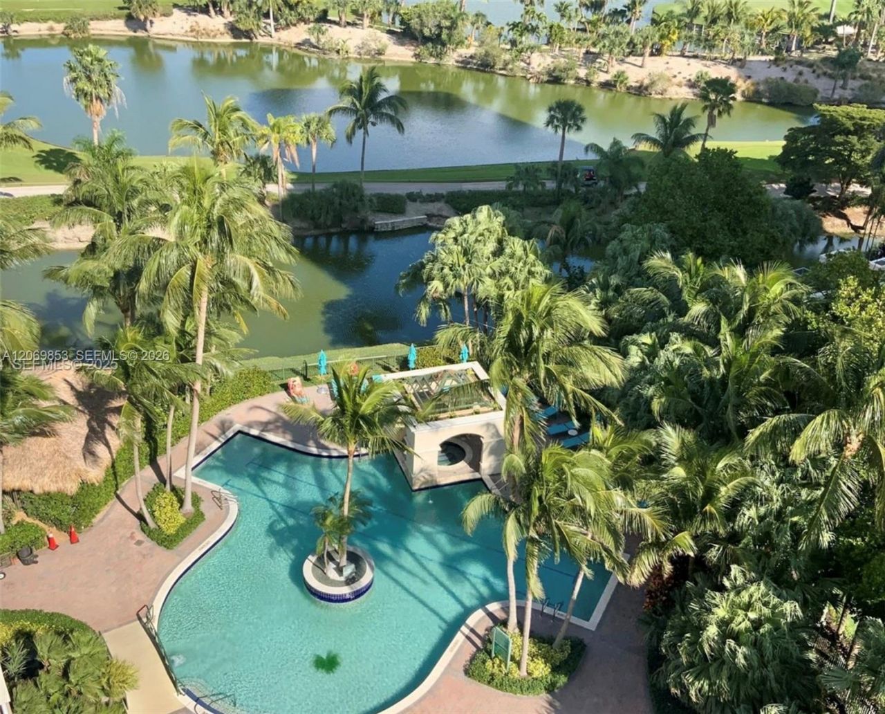 19501 W Country Club Dr , Unit 1004, Aventura, FL 33180 Photo