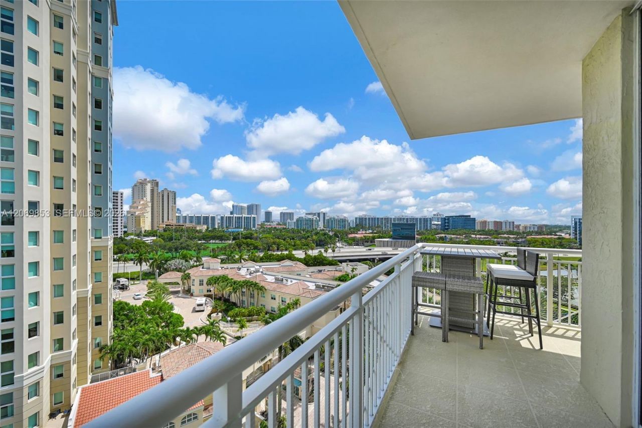 19501 W Country Club Dr , Unit 1004, Aventura, FL 33180 Photo