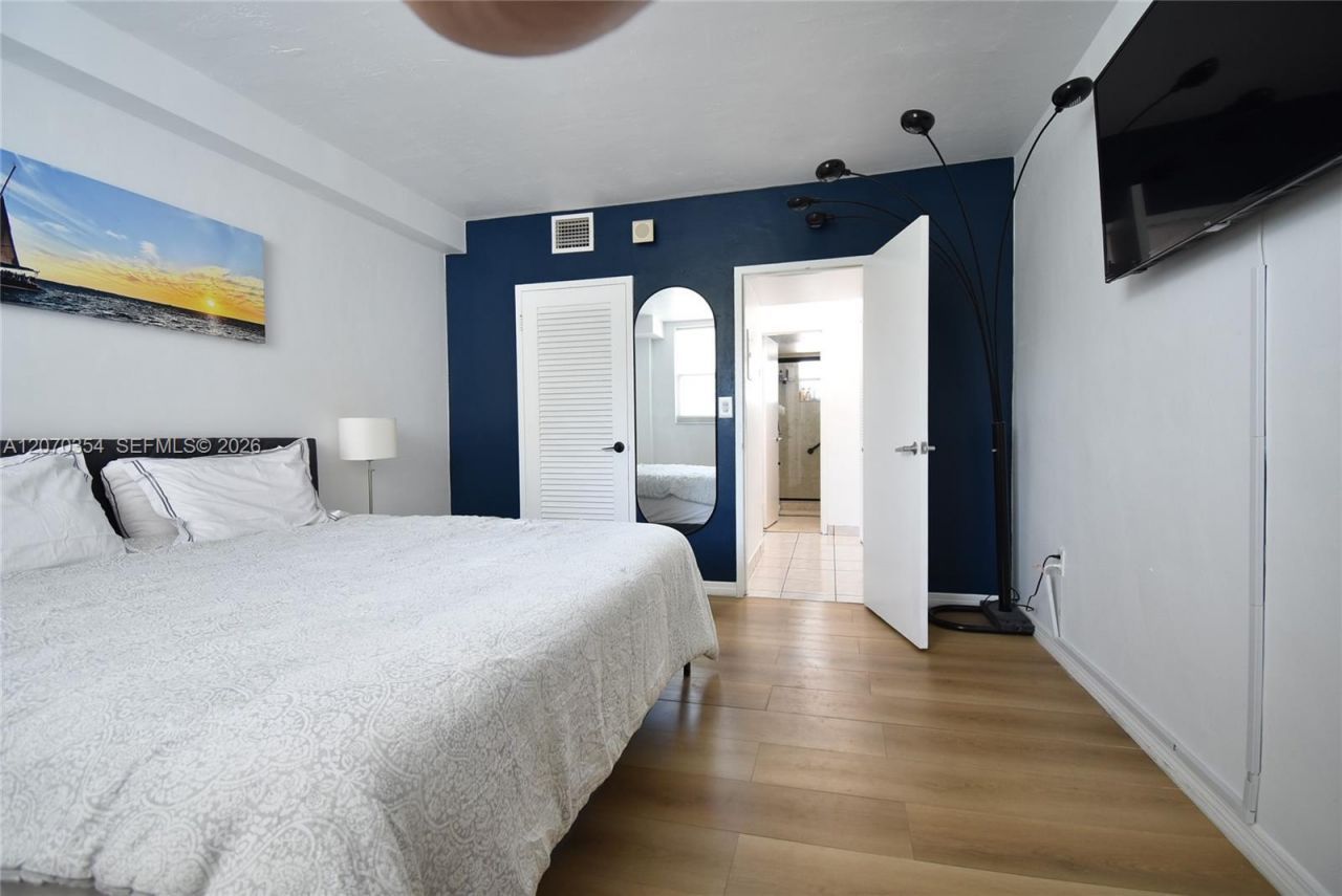 1300 Lincoln Rd, Unit B302, Miami Beach, FL 33139 Photo